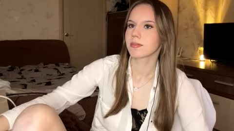 Snapshot of shardamcelhiney chatting on 02-27-26, 08:25 Arina online show from 02-27-26, 08:25