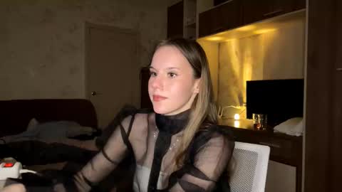 Snapshot of shardamcelhiney chatting on 03-01-26, 08:22 Arina online show from 03-01-26, 08:22