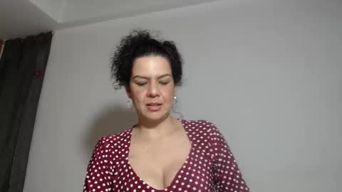 sharickleon11 online show from 10-02-25, 12:39