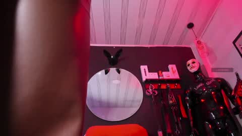 Snapshot of sharith_gh chatting on 01-17-25, 05:51 Sharith online show from 01-17-25, 05:51