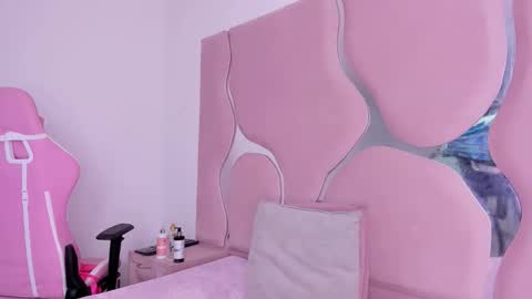 Snapshot of sharithasm chatting on 04-13-26, 09:09 Sharith online show from 04-13-26, 09:09