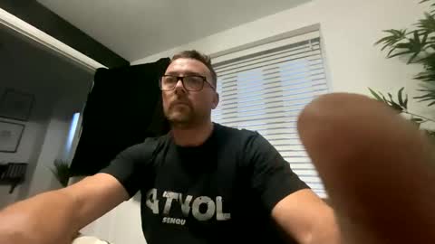 Sharksboy online show from 02-14-26, 06:54