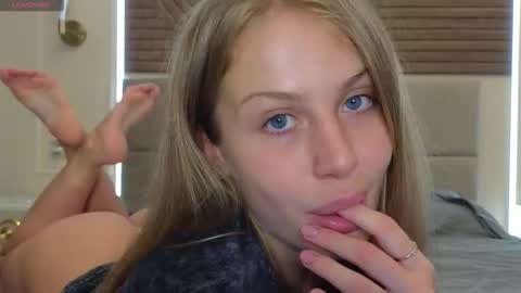 Sharleen online show from 01-15-26, 01:37