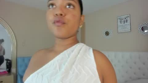 Snapshot of sharlot_evans_ chatting on 07-15-26, 12:32 Sharlot online show from 07-15-26, 12:32