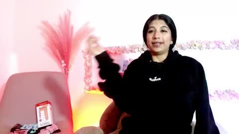 Snapshot of sharlotaustral18_ chatting on 02-20-26, 03:36 sharlotaustral18_ online show from 02-20-26, 03:36