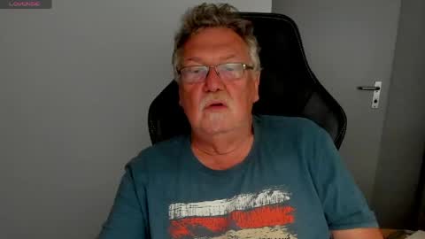sharlots_pet online show from 05-23-26, 10:36