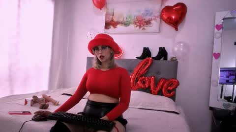 sharlott_3 online show from 02-14-26, 01:41