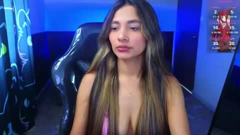 Snapshot of sharlott_pamela chatting on 07-20-26, 04:53 Pamela online show from 07-20-26, 04:53