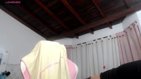 Snapshot of sharlotte_milk24 chatting on 10-07-25, 06:32 sharlotte_milk24 online show from 10-07-25, 06:32