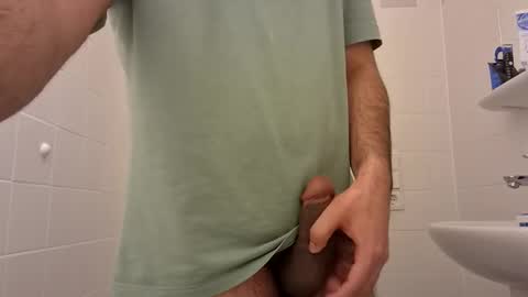 Snapshot of sharo_2000 chatting on 02-15-26, 09:52 Sharo snp sch asef15 online show from 02-15-26, 09:52