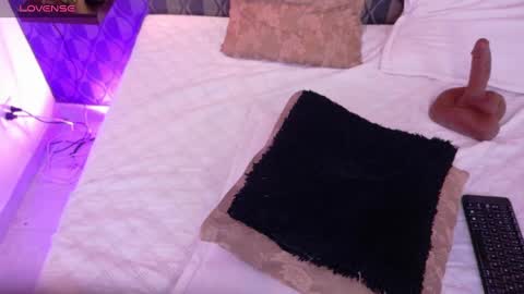 Sharom  online show from 01-29-25, 07:53