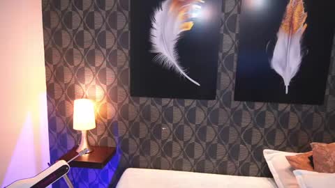 Sharom  online show from 03-31-26, 04:51