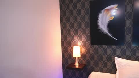 Sharom  online show from 04-13-26, 07:19