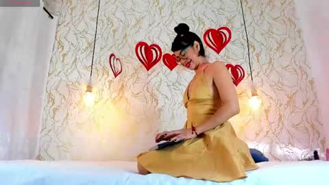 sharon_leather online show from 04-18-26, 12:31