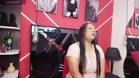 Snapshot of sharon_noa chatting on 02-07-26, 11:25 Sharon Noa online show from 02-07-26, 11:25