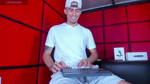 Sharon  Tyga online show from 11-28-25, 04:26