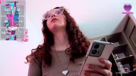 Snapshot of sharonblack_ chatting on 02-09-26, 04:44 kitsune online show from 02-09-26, 04:44