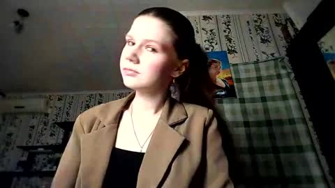 Snapshot of sharondaprester chatting on 04-30-26, 03:40 Nika online show from 04-30-26, 03:40