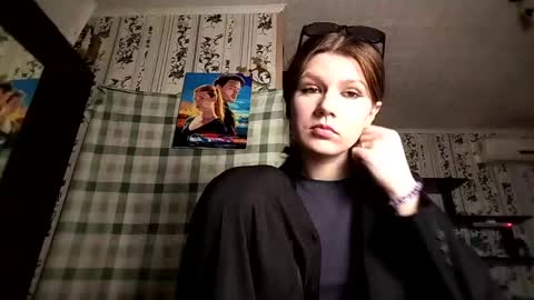 Snapshot of sharondaprester chatting on 05-02-26, 04:23 Nika online show from 05-02-26, 04:23