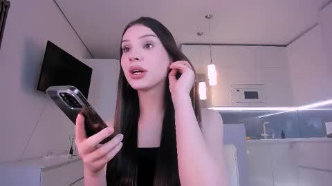 Snapshot of sharonforever chatting on 11-19-25, 12:49 Sharon online show from 11-19-25, 12:49