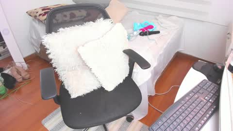 Sharon online show from 12-21-24, 06:34