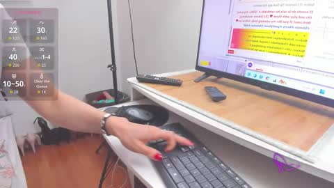 Sharon online show from 12-18-25, 01:17