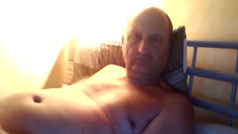 Snapshot of sharpshoder chatting on 06-02-26, 09:28 Peter online show from 06-02-26, 09:28