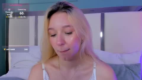 Shantall online show from 02-25-25, 08:41