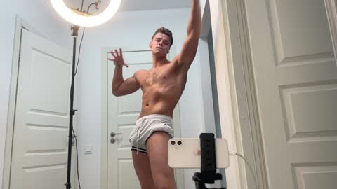 Snapshot of shavarace1 chatting on 01-13-25, 05:12 cumshoters online show from 01-13-25, 05:12