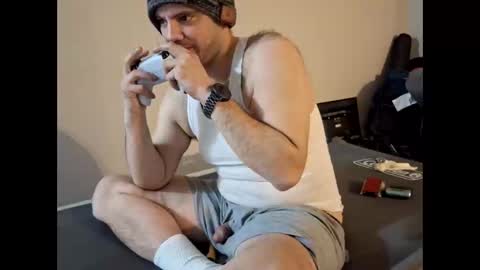 snowboarder9420 online show from 02-28-25, 11:36