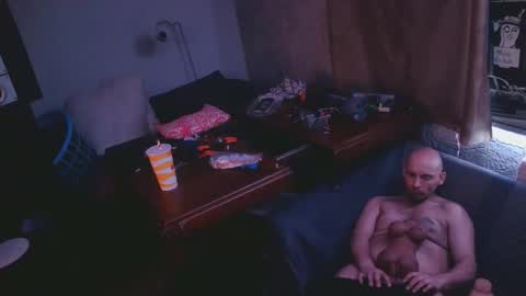 Snapshot of shawntheone3535b chatting on 02-03-26, 01:26 shawntheone online show from 02-03-26, 01:26