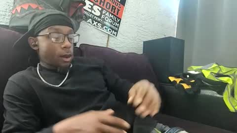 shawnvegas67 online show from 02-04-26, 07:09