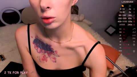 Snapshot of shawty__shy chatting on 10-16-25, 05:58 Devika online show from 10-16-25, 05:58