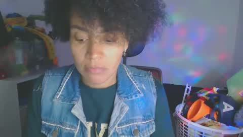 Shayna online show from 09-29-25, 12:05