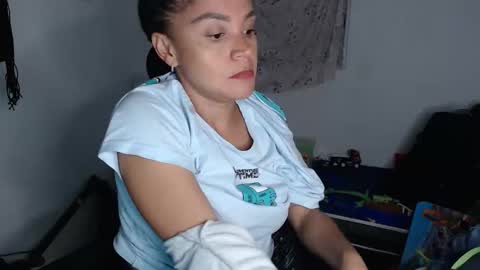 Shayna online show from 01-18-26, 03:32