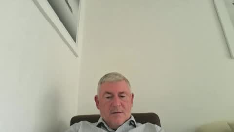 Snapshot of she52 chatting on 11-06-25, 01:56 she52 online show from 11-06-25, 01:56