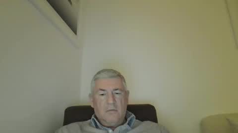 Snapshot of she52 chatting on 11-11-25, 04:40 she52 online show from 11-11-25, 04:40