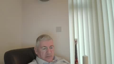 Snapshot of she52 chatting on 02-09-26, 04:11 she52 online show from 02-09-26, 04:11