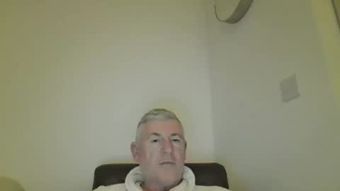 Snapshot of she52 chatting on 02-13-26, 05:42 she52 online show from 02-13-26, 05:42