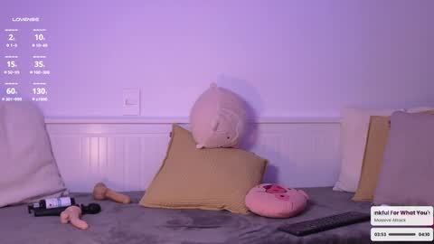 Snapshot of she_lau_ghs chatting on 12-09-24, 10:00 Laura c online show from 12-09-24, 10:00