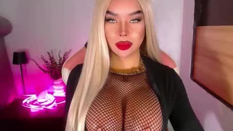 sheenafrost online show from 04-11-26, 07:18