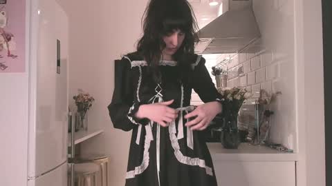 Snapshot of sheeny_shy chatting on 12-09-24, 11:45 Chiara online show from 12-09-24, 11:45