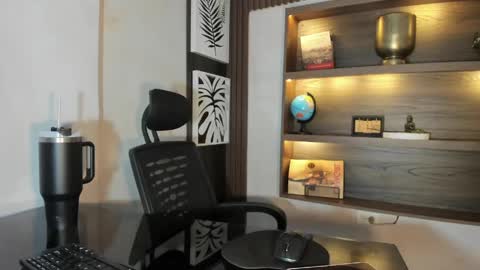 sheeylopez online show from 05-24-26, 03:11