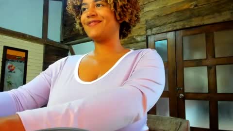 Snapshot of sheilamakano70 chatting on 06-19-26, 10:57 Sheila Makano online show from 06-19-26, 10:57
