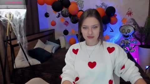 Snapshot of sheillatyler chatting on 11-03-25, 08:48 Alexis online show from 11-03-25, 08:48