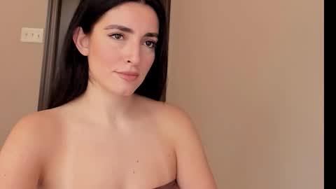 sheisallthat online show from 11-06-25, 08:43