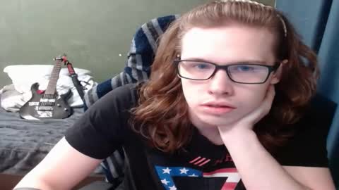 Snapshot of sheldon_music chatting on 10-19-25, 05:57 Sheldon online show from 10-19-25, 05:57