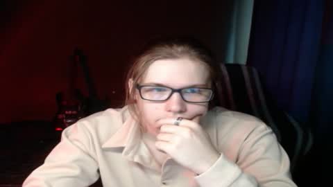 Snapshot of sheldon_music chatting on 10-26-25, 07:36 Sheldon online show from 10-26-25, 07:36