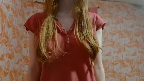 Erika online show from 09-17-25, 03:19