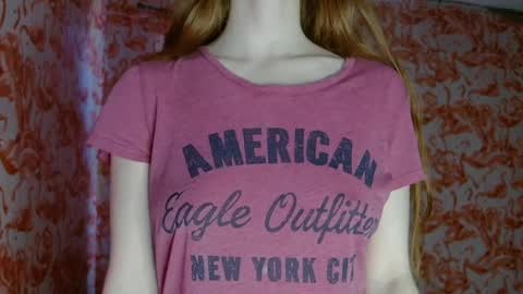 Snapshot of shelikessoymilk chatting on 04-21-26, 10:12 Erika online show from 04-21-26, 10:12